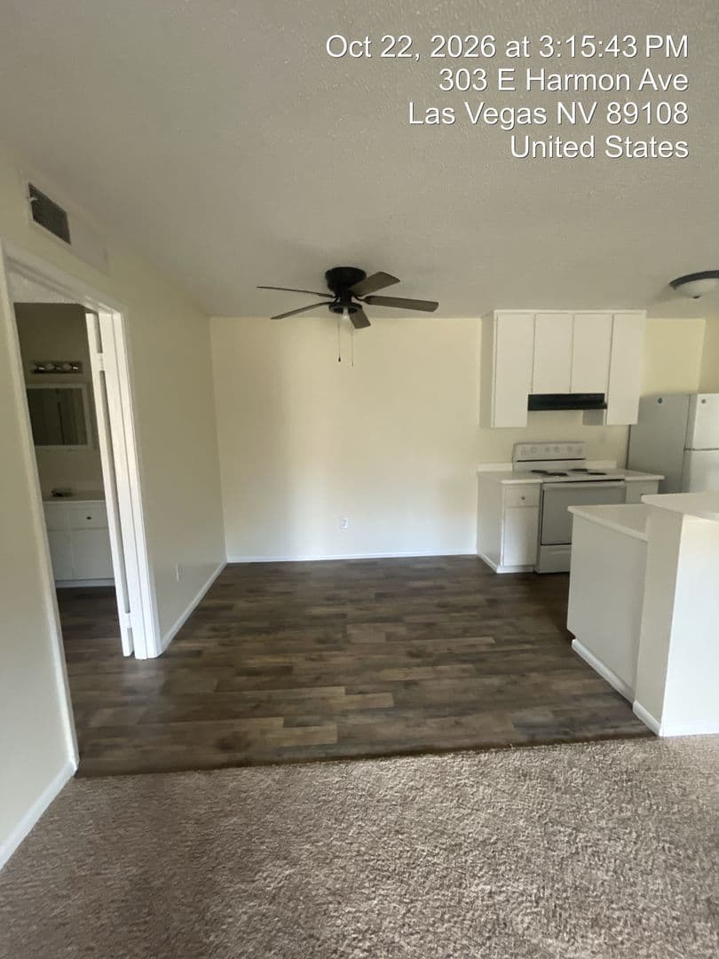 Las Vegas Apartment: 303 E. Harmon Ave