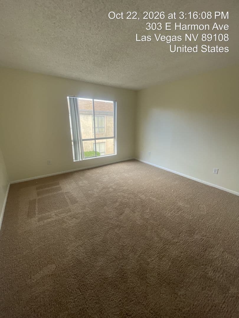 Las Vegas Apartment: 303 E. Harmon Ave