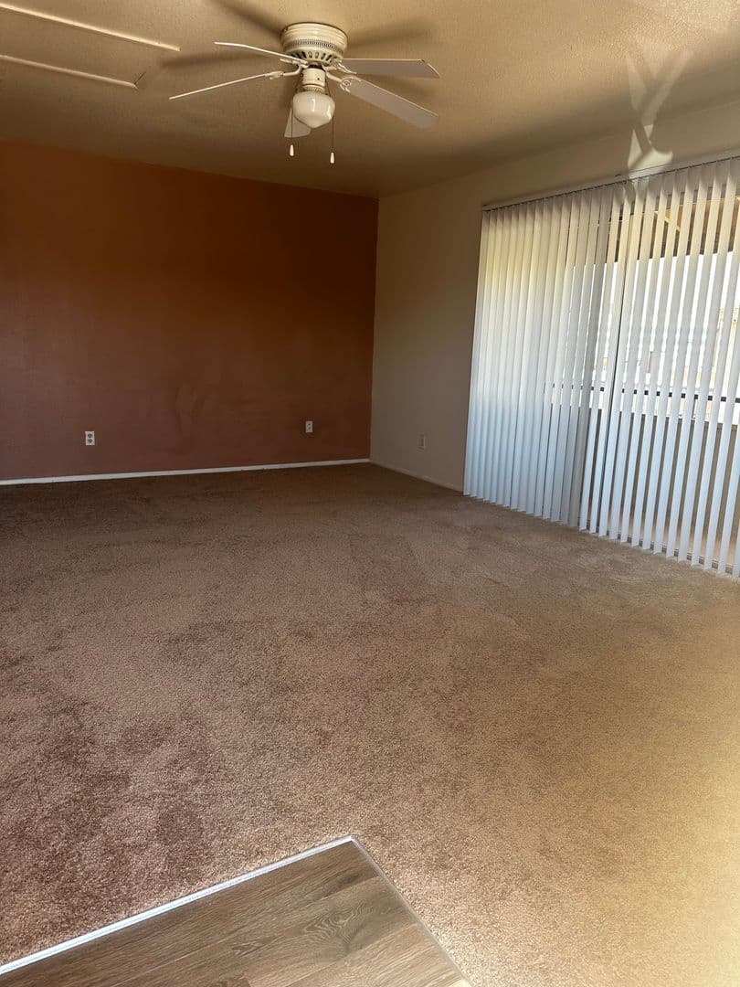 Las Vegas Apartment: 303 E. Harmon Ave