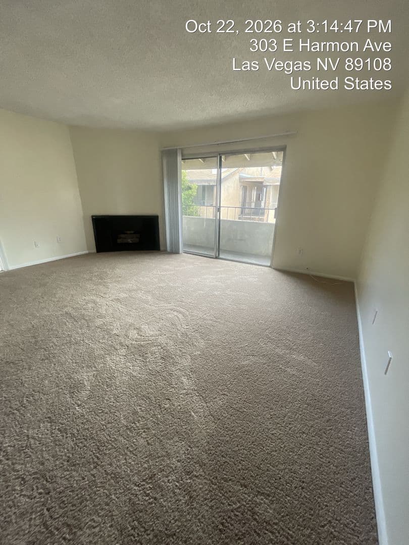 Las Vegas Apartment: 303 E. Harmon Ave