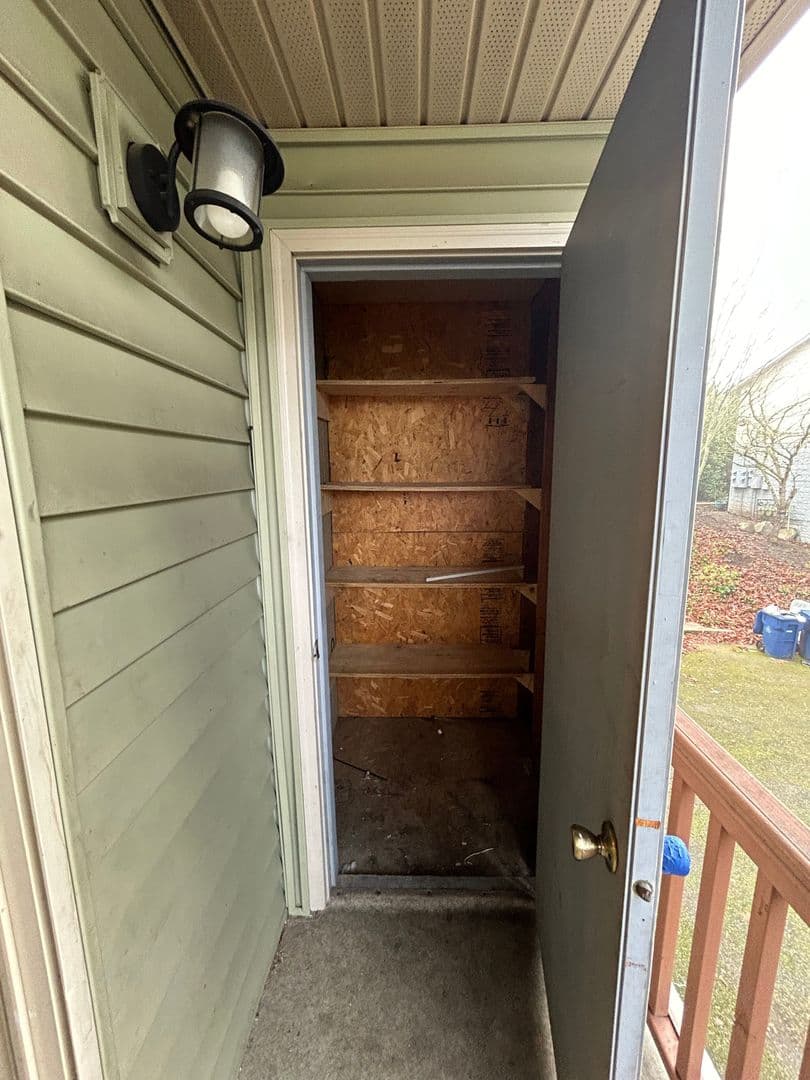 Mount Vernon Apartment: 705 N 1st St.