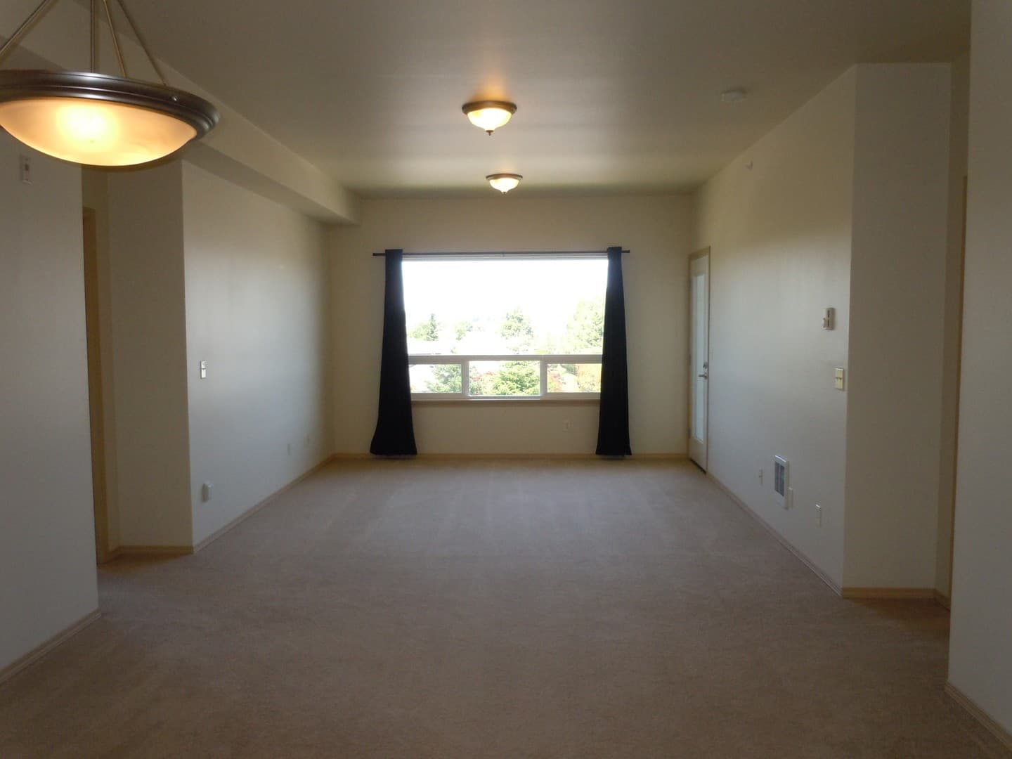 Bellingham Condo: 508 Darby Dr #304