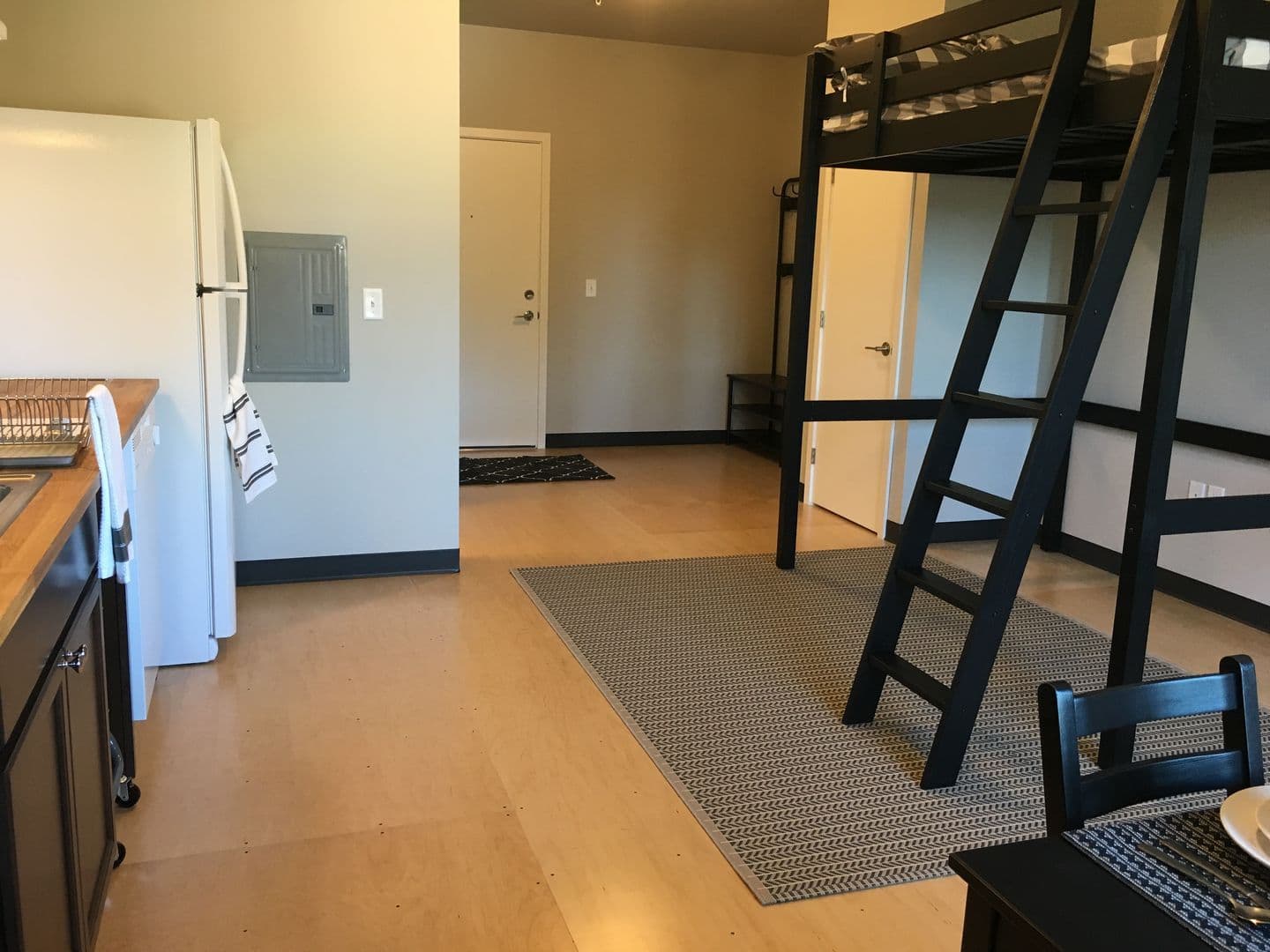 Bellingham Apartment: 194 E Bakerview Rd