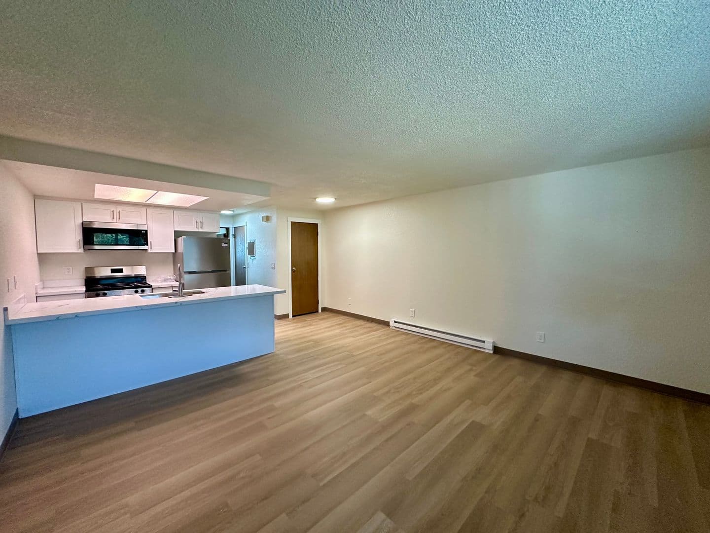 Bellingham Apartment: 2000 Alabama St