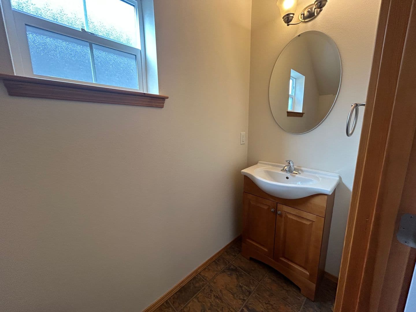 Bellingham Apartment: 4001-4057 Belltown Court