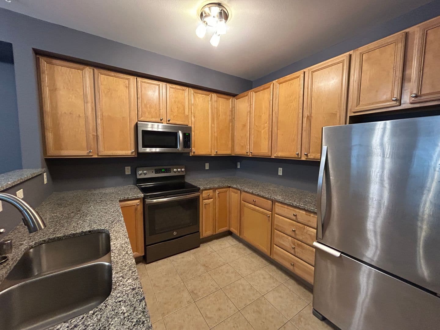 Bellingham Condo: 512 Darby Dr #211