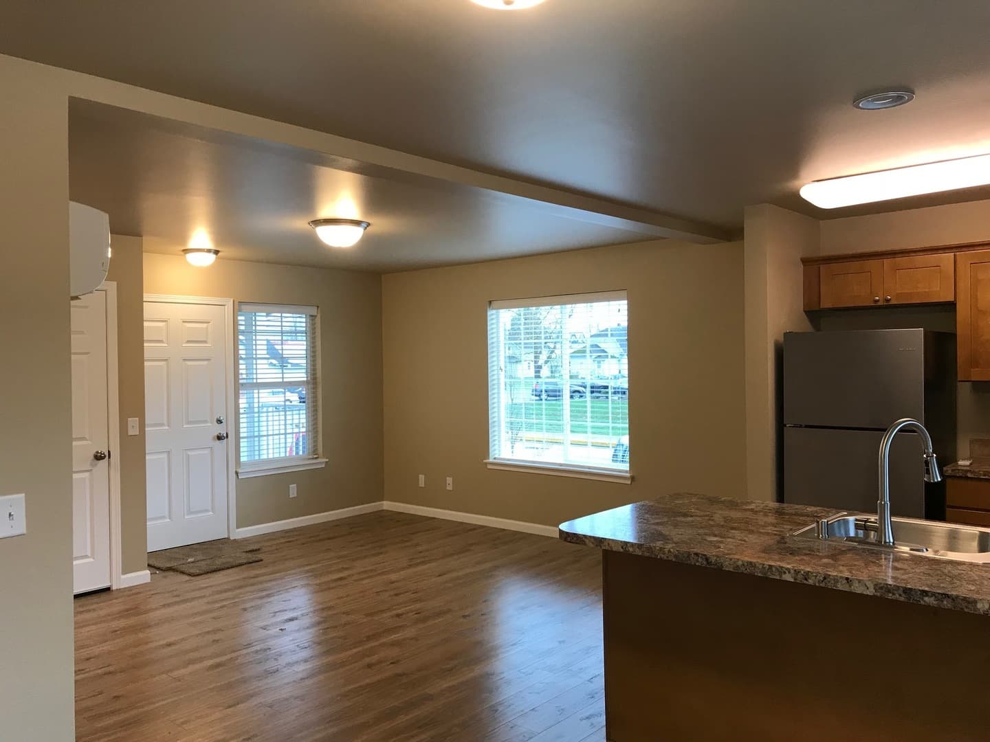 Ferndale Apartment: 2035 Alder St