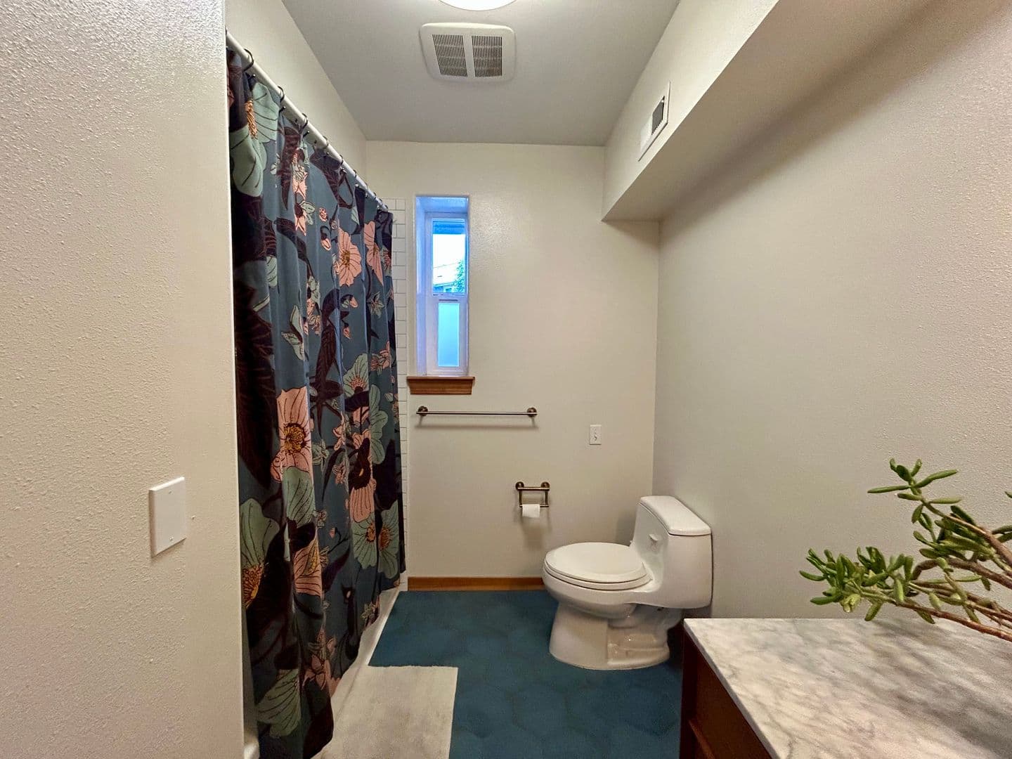 Bellingham House: 1611 S 34th St