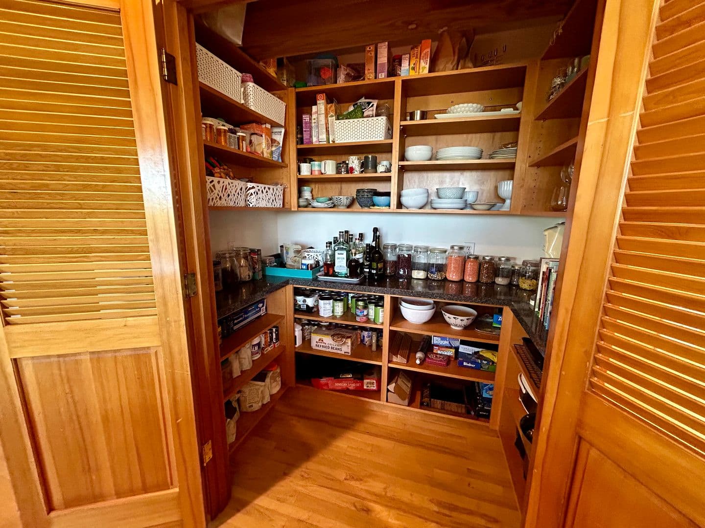 Bellingham House: 1611 S 34th St
