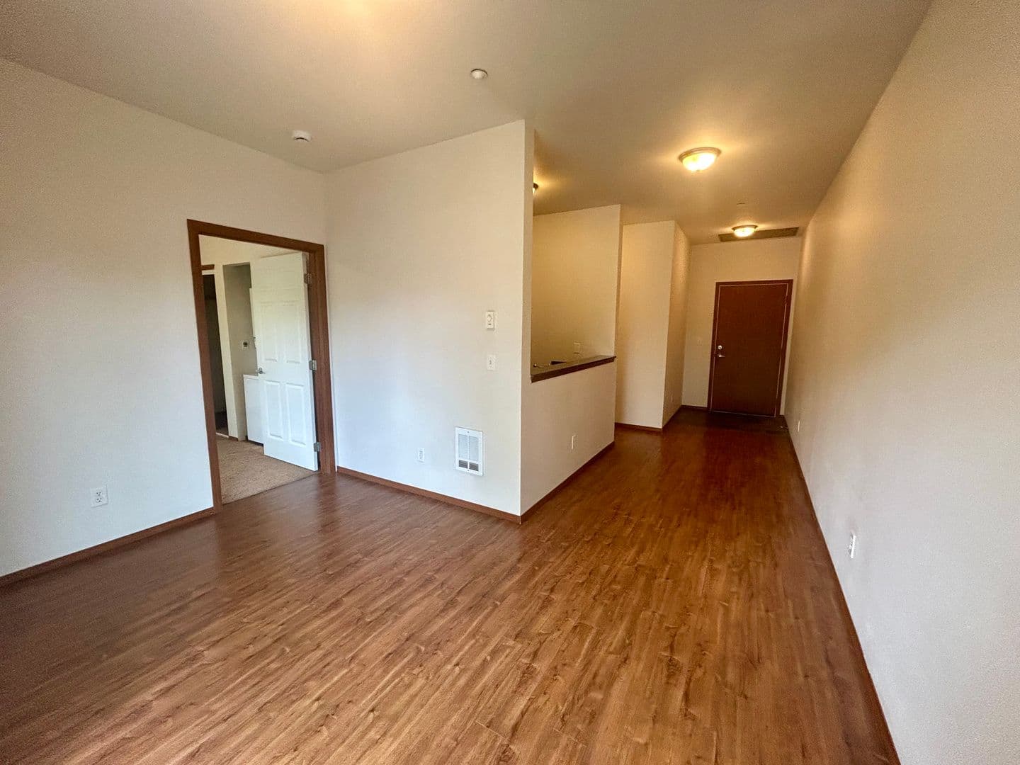 Bellingham Apartment: 3900 Deemer Rd