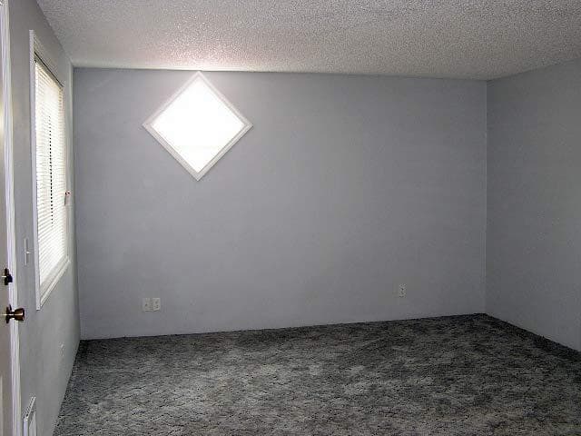 Bellingham Apartment: 1810-1812-1814 Texas St