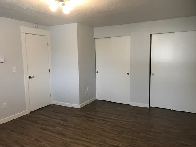 Bellingham Apartment: 2401 Elm St and 2400 Elizabeth St