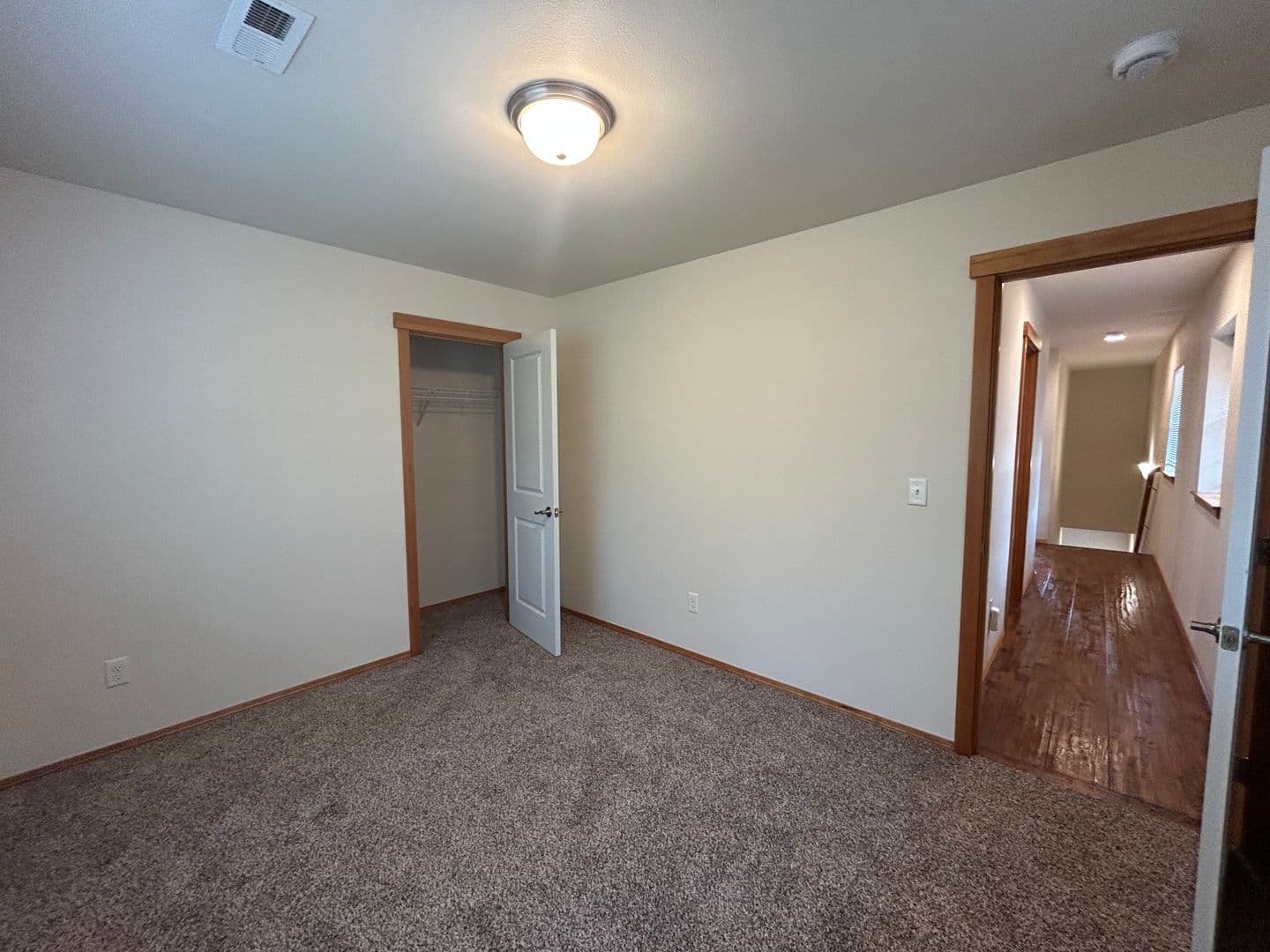 Bellingham Apartment: 4001-4057 Belltown Court