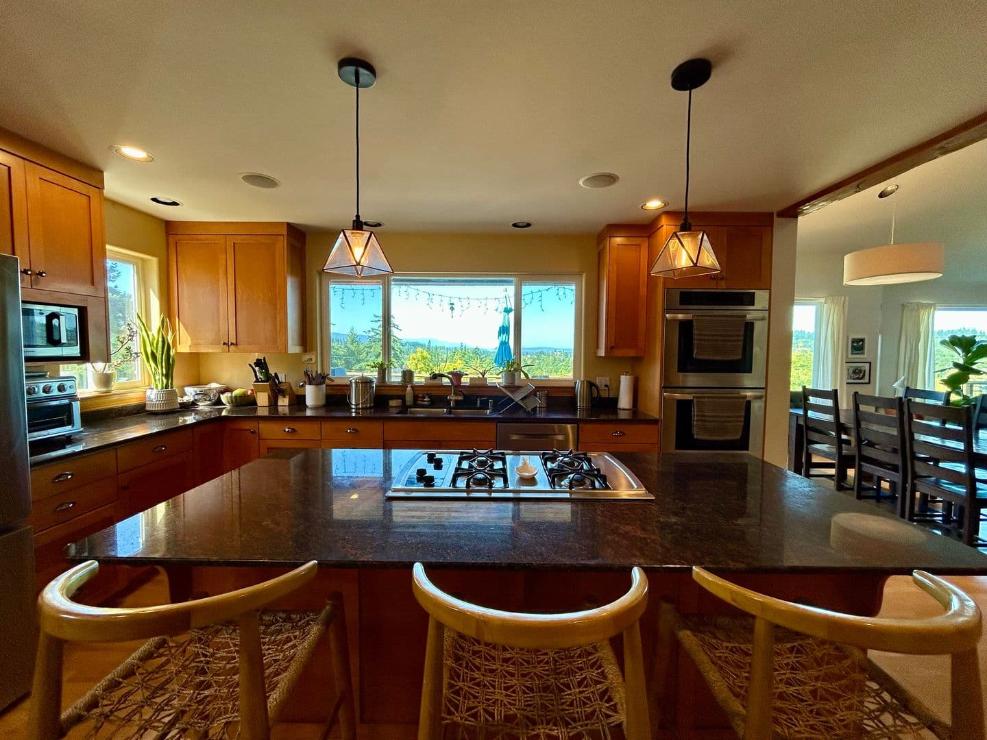 Bellingham House: 1611 S 34th St