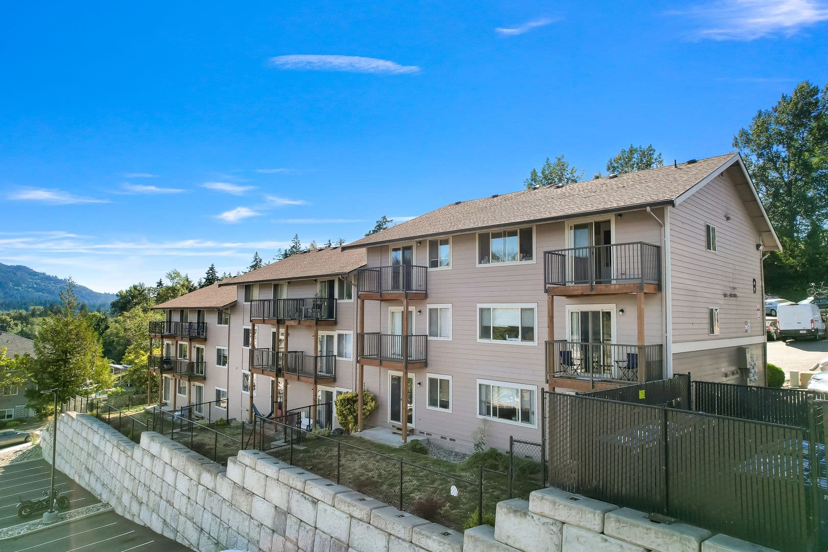 Bellingham Apartment: 3100 Ferry Ave