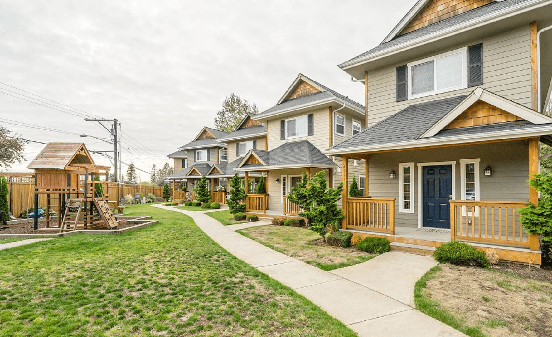 Bellingham Apartment: 4001-4057 Belltown Court