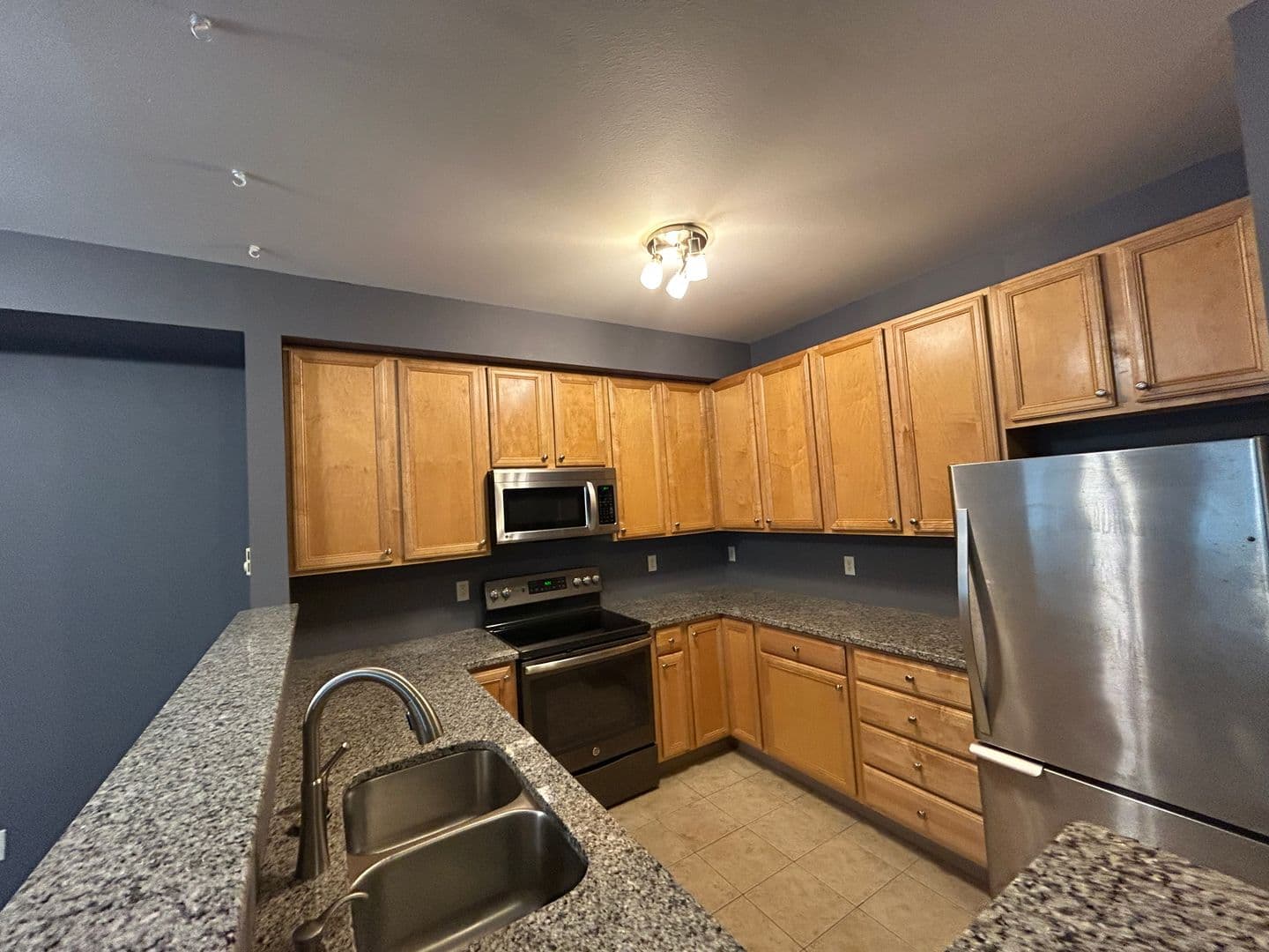 Bellingham Condo: 512 Darby Dr #211