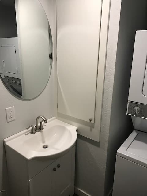 Bellingham Apartment: 2401 Elm St and 2400 Elizabeth St