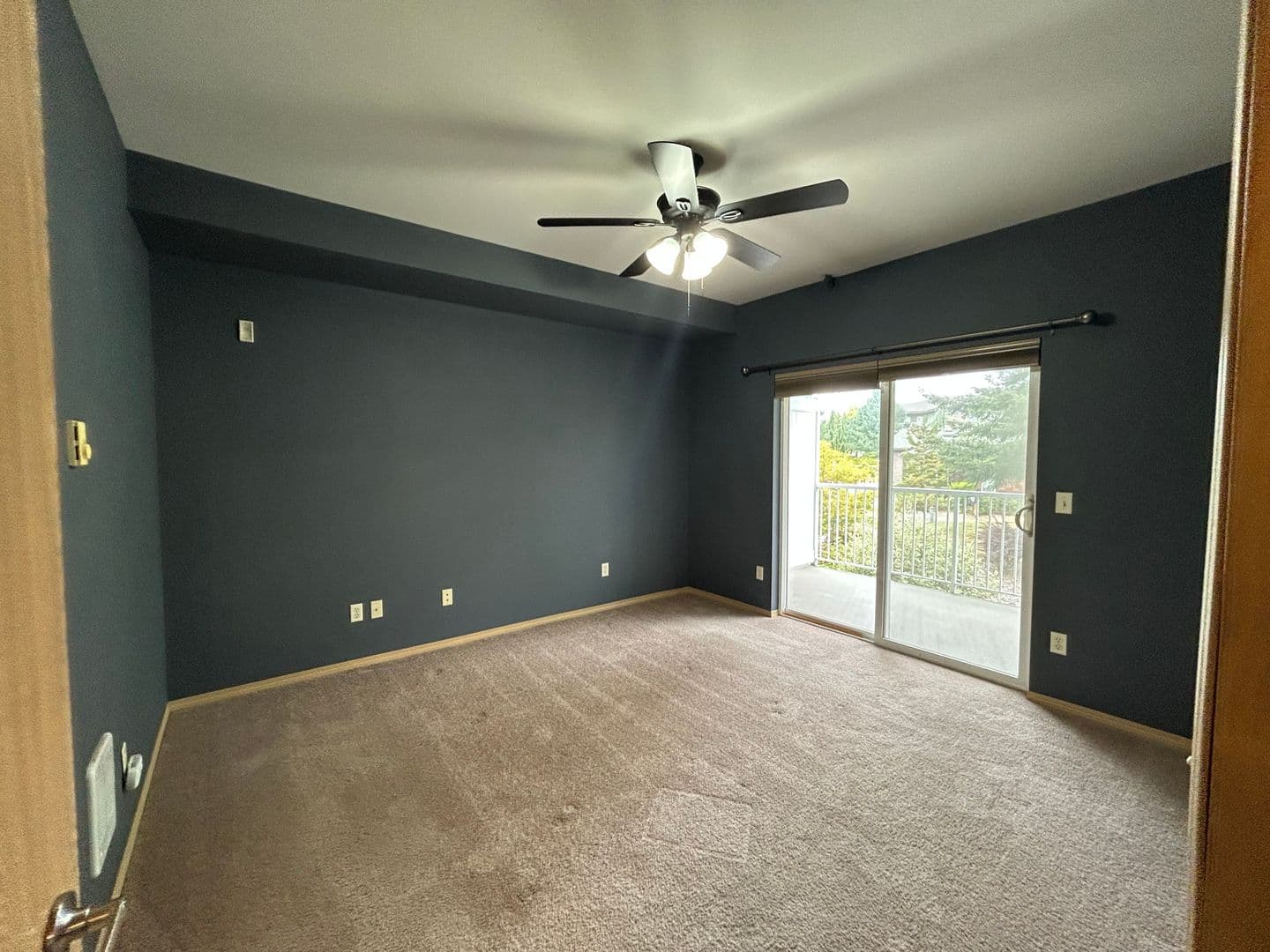 Bellingham Condo: 512 Darby Dr #211