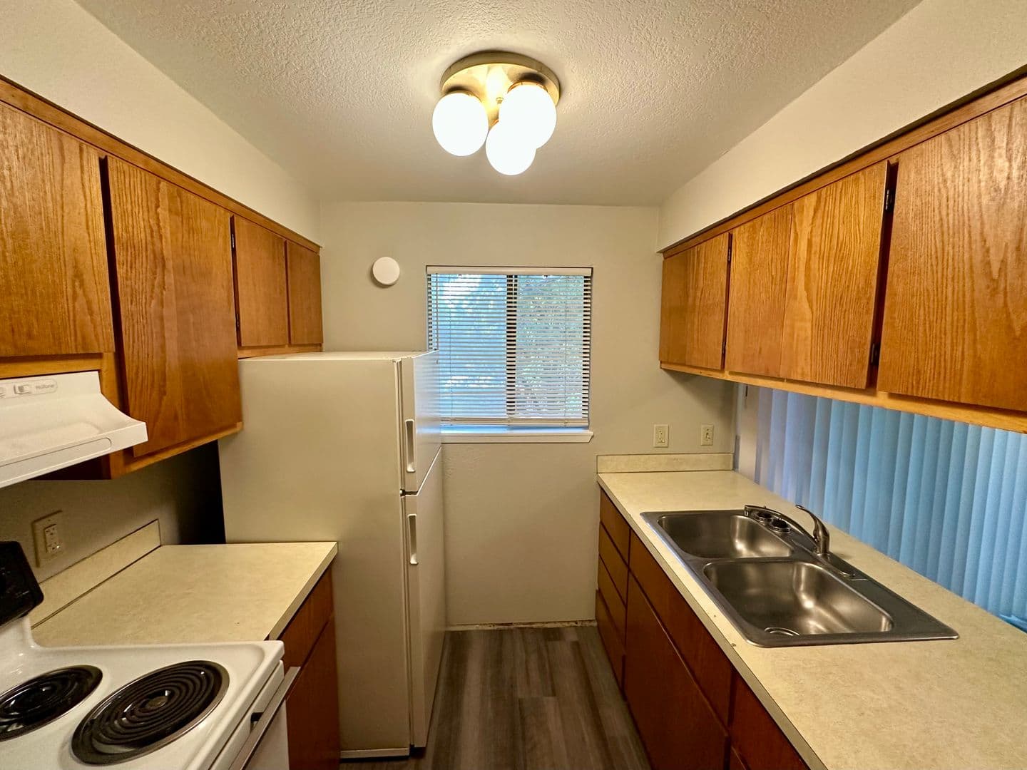 Bellingham Apartment: 3327 Northwest Ave