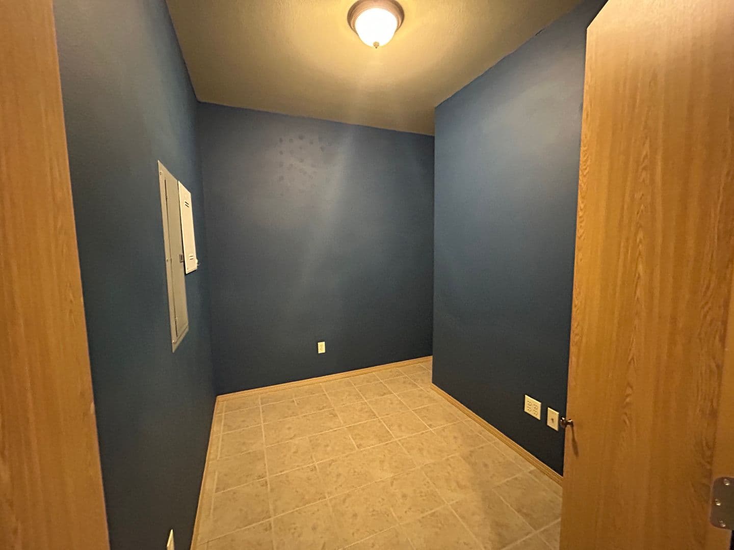 Bellingham Condo: 512 Darby Dr #211