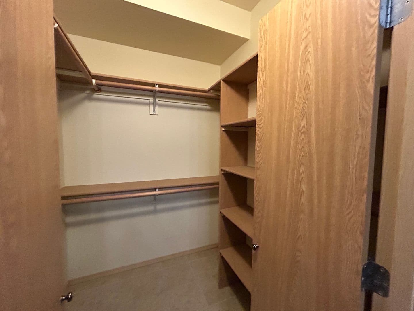 Bellingham Condo: 512 Darby Dr #211