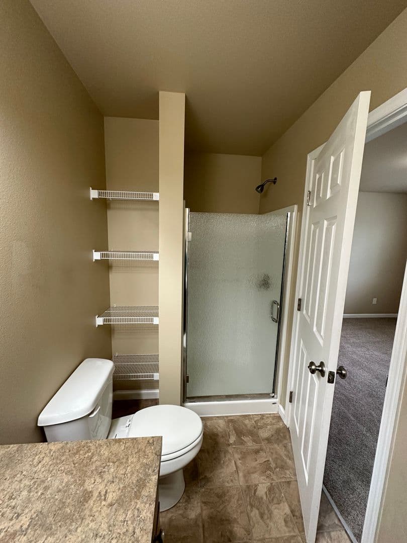 Lynden Apartment: 1967 N Prairie Ln