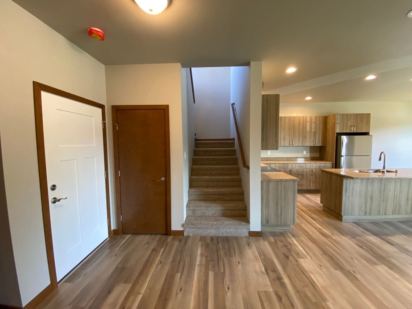 Lynden Apartment: 2073 Aaron Dr