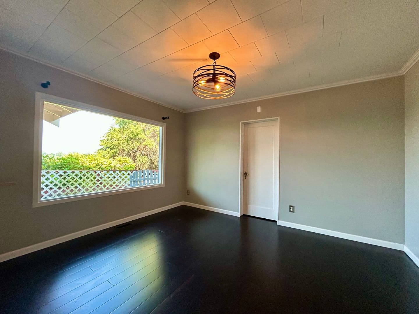 Bellingham House: 2516 Huron St
