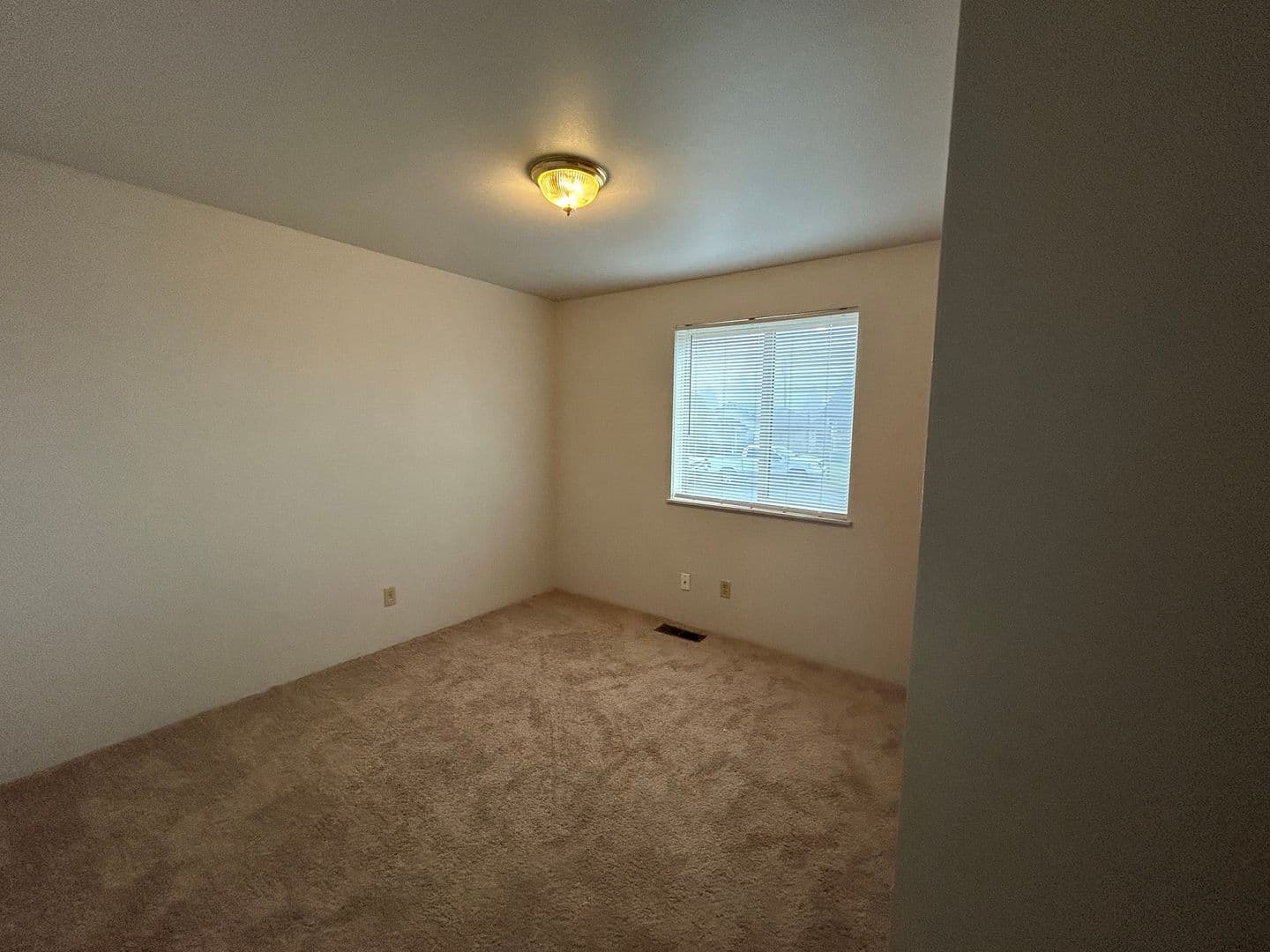 Mount Vernon Apartment: 705 N 1st St.