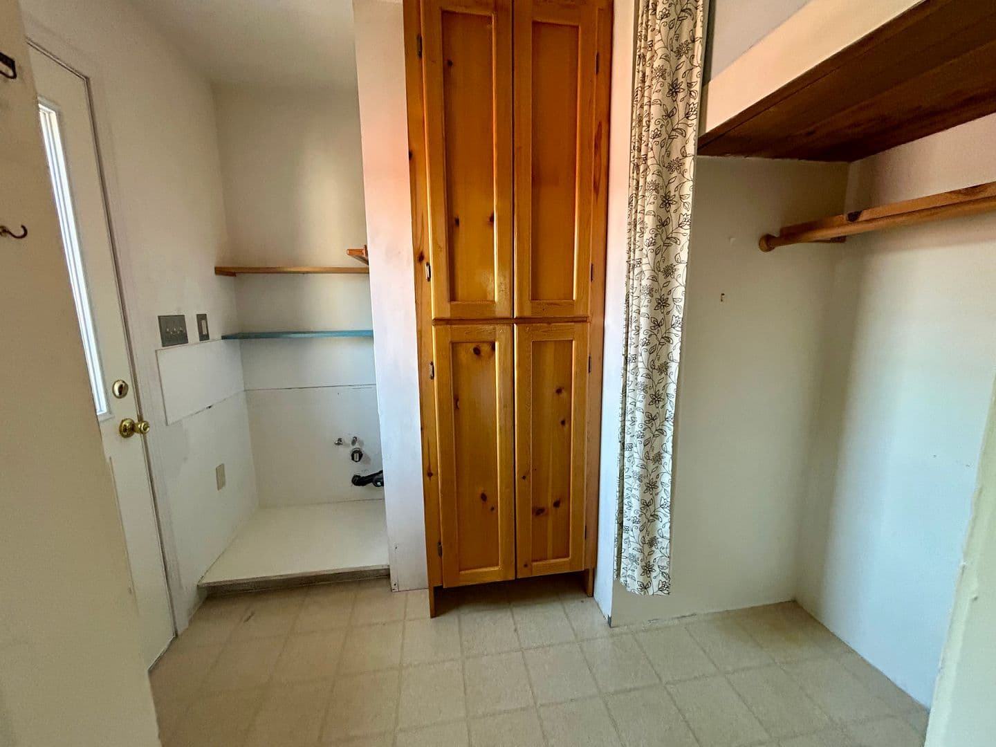 Bellingham House: 2516 Huron St