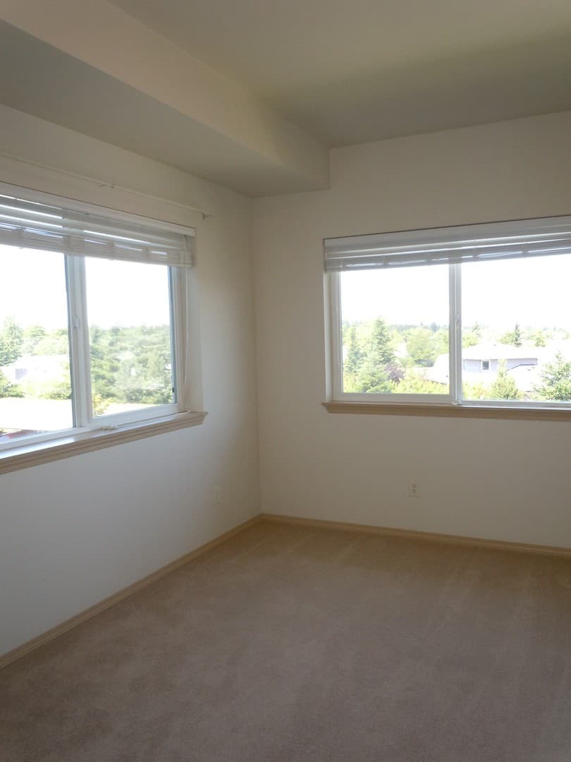 Bellingham Condo: 508 Darby Dr #304