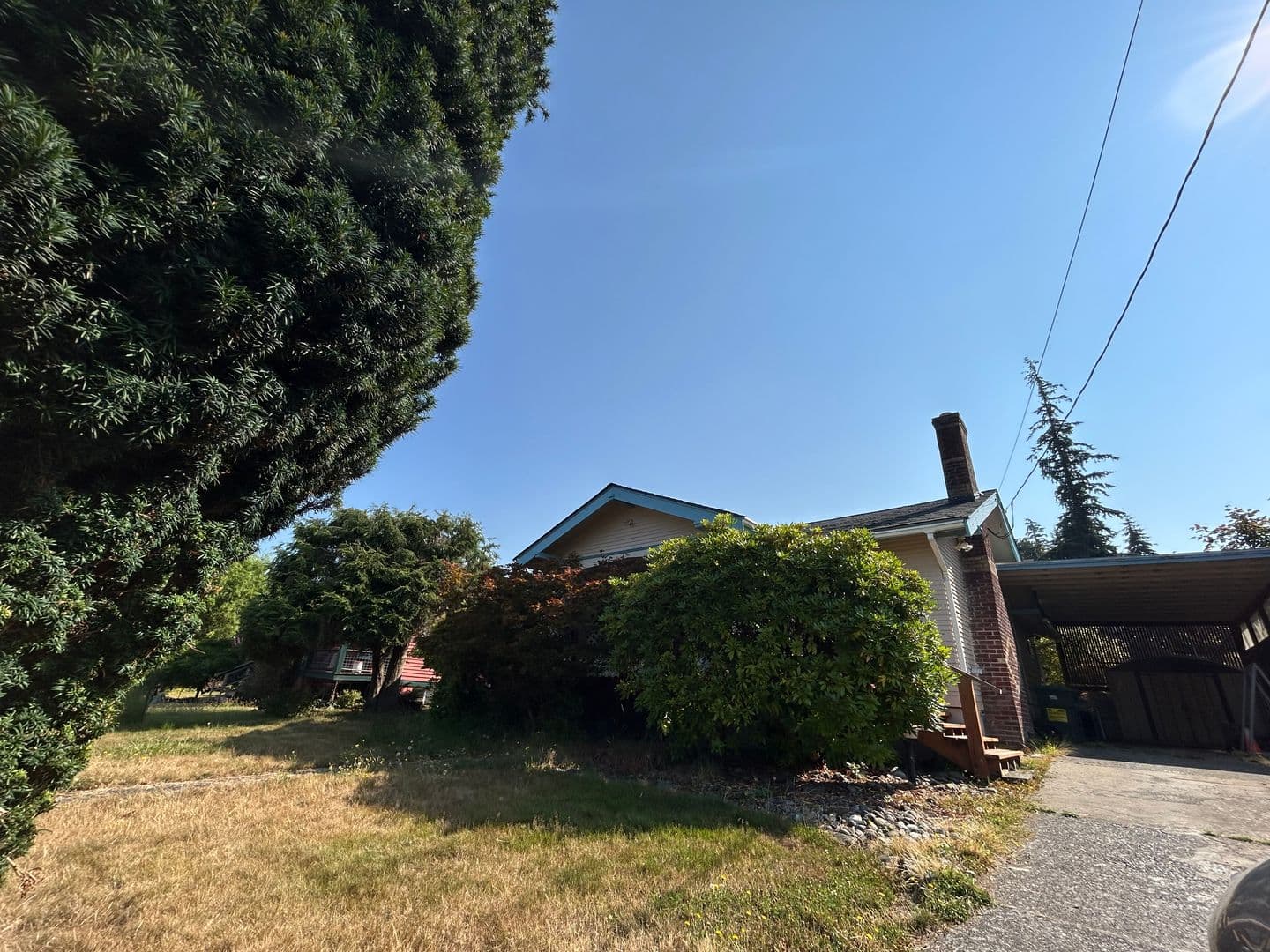 Bellingham House: 2516 Huron St