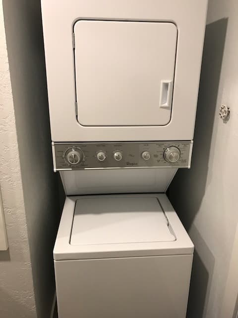 Bellingham Apartment: 2401 Elm St and 2400 Elizabeth St