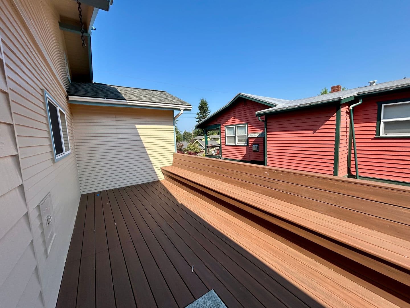 Bellingham House: 2516 Huron St