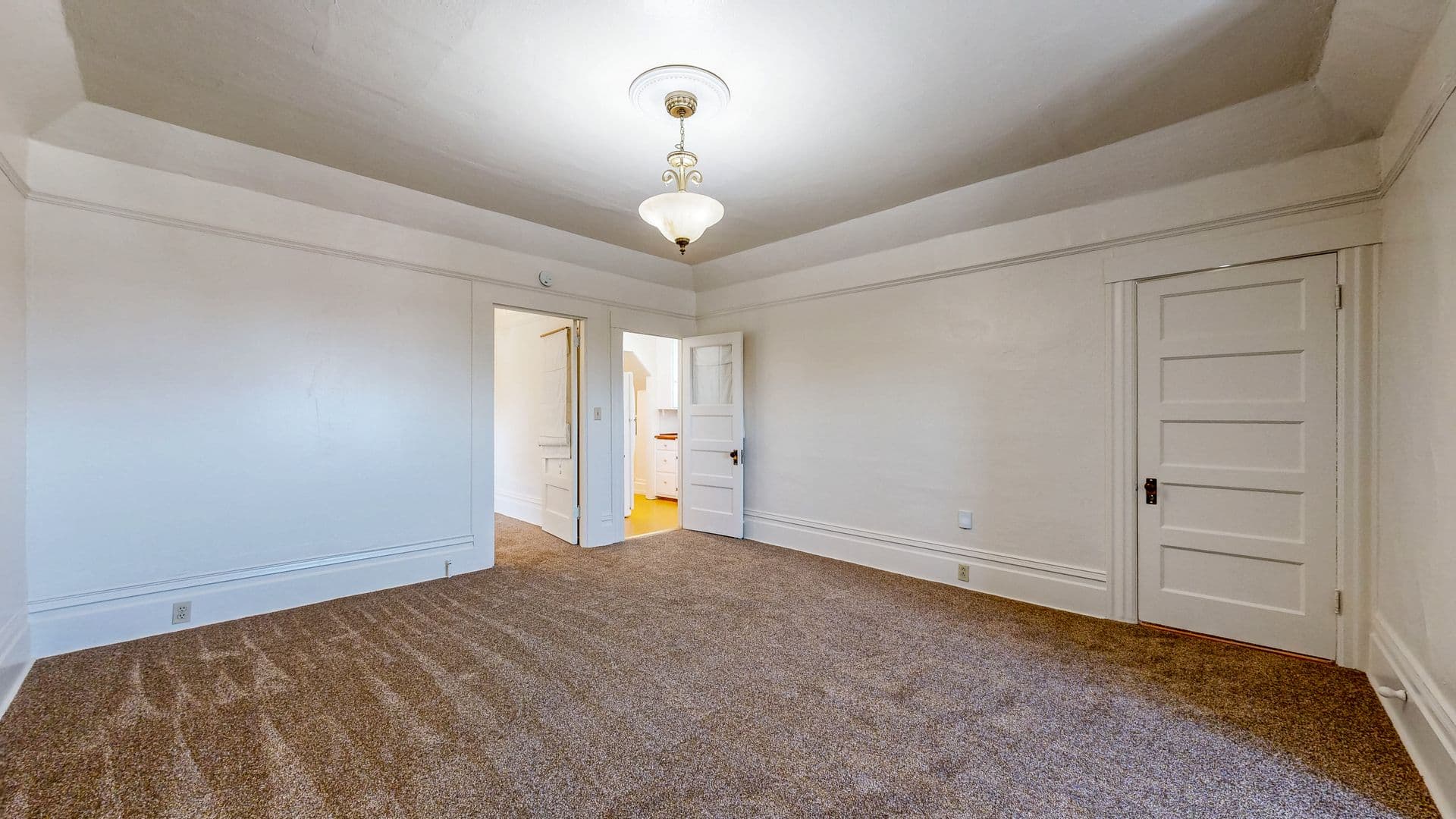 Petaluma Apartment: 407 Kentucky St.