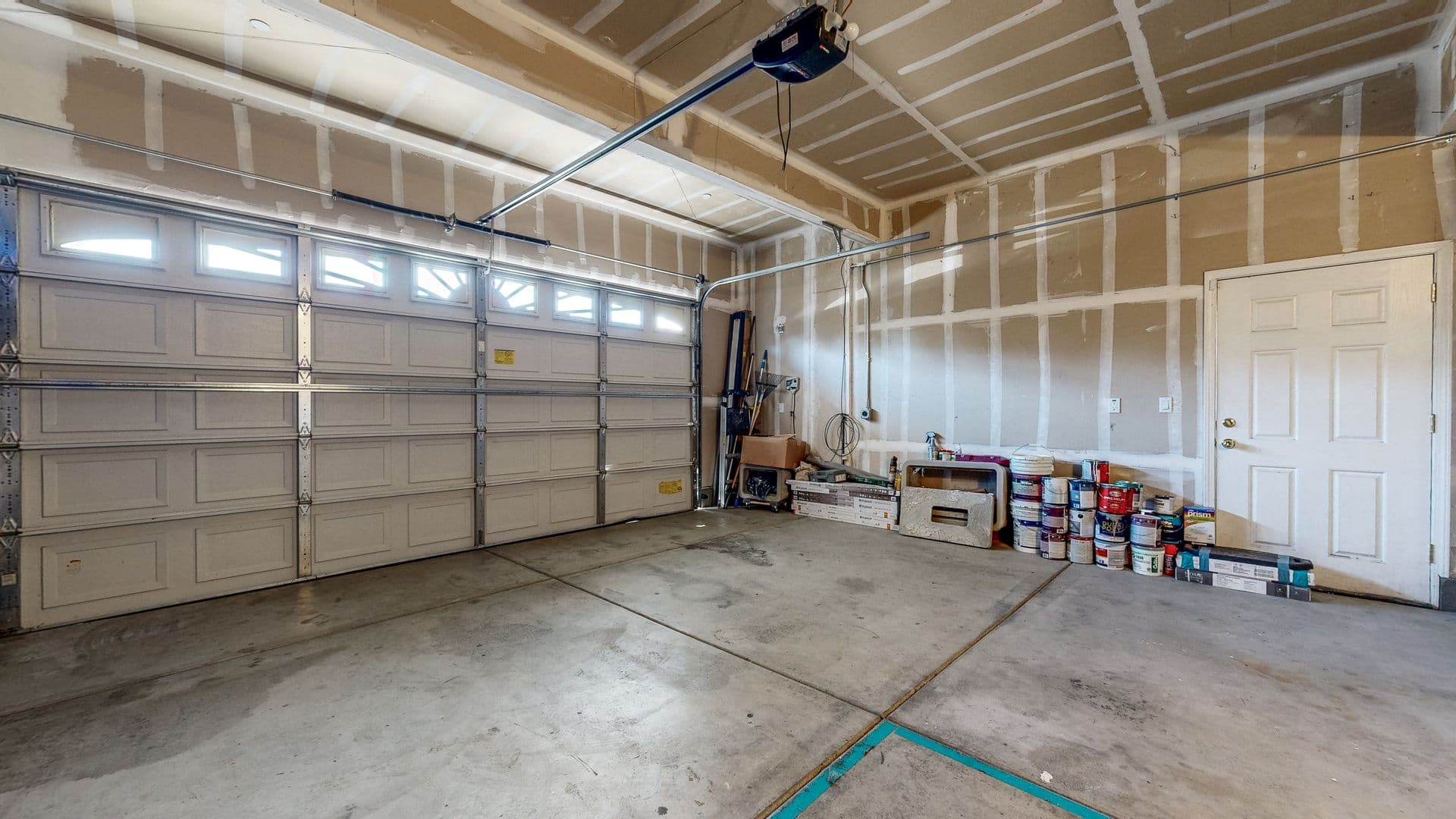 Windsor House: 8112 Luisa Way