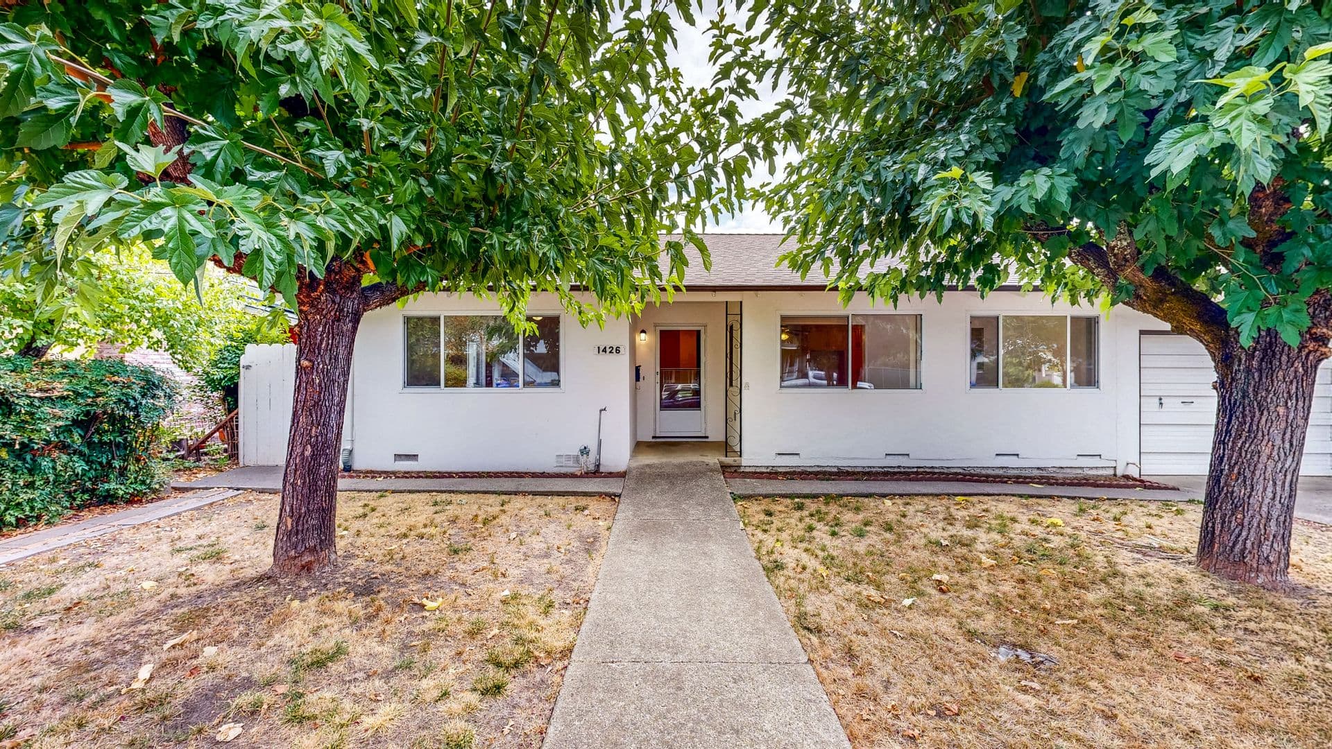 Calistoga House: 1426 3rd St,