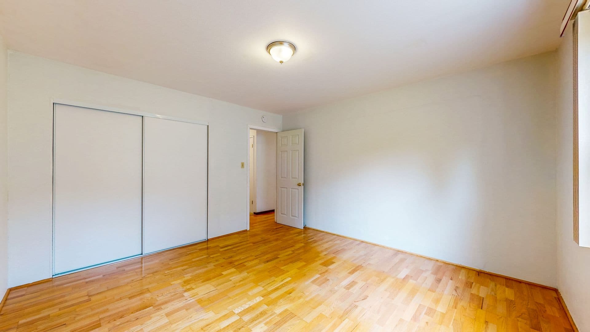 Calistoga House: 1426 3rd St,
