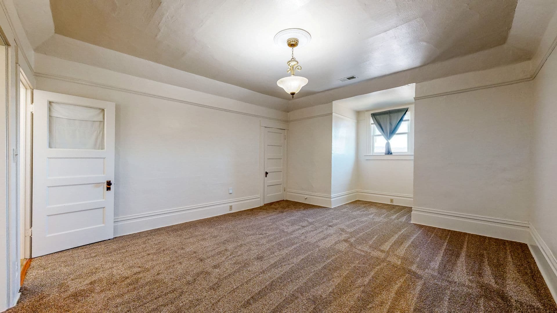 Petaluma Apartment: 407 Kentucky St.