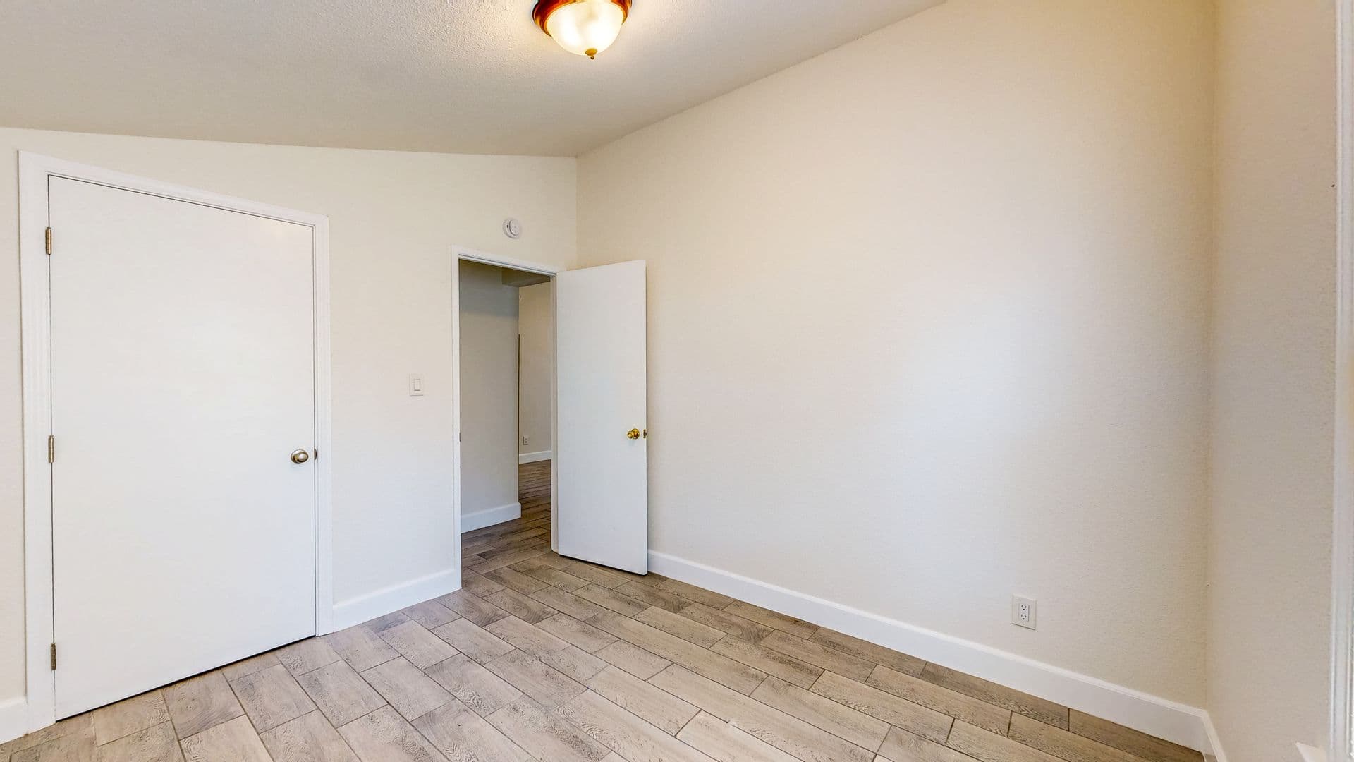 Healdsburg Apartment: 425 North Street -House
