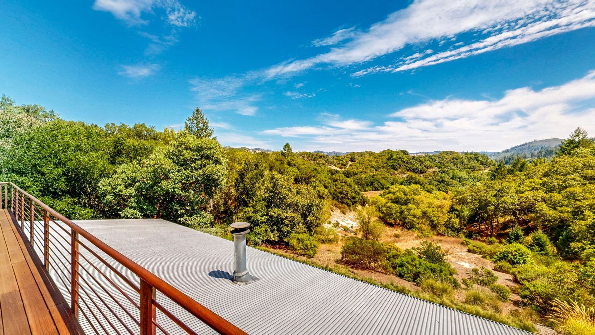 Santa Rosa House: 812 Leslie Creek Lane