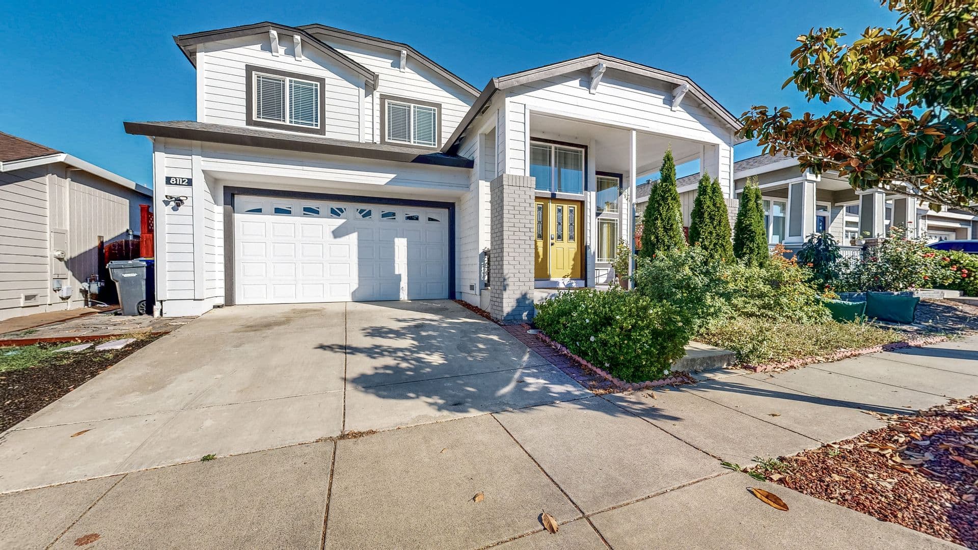 Windsor House: 8112 Luisa Way