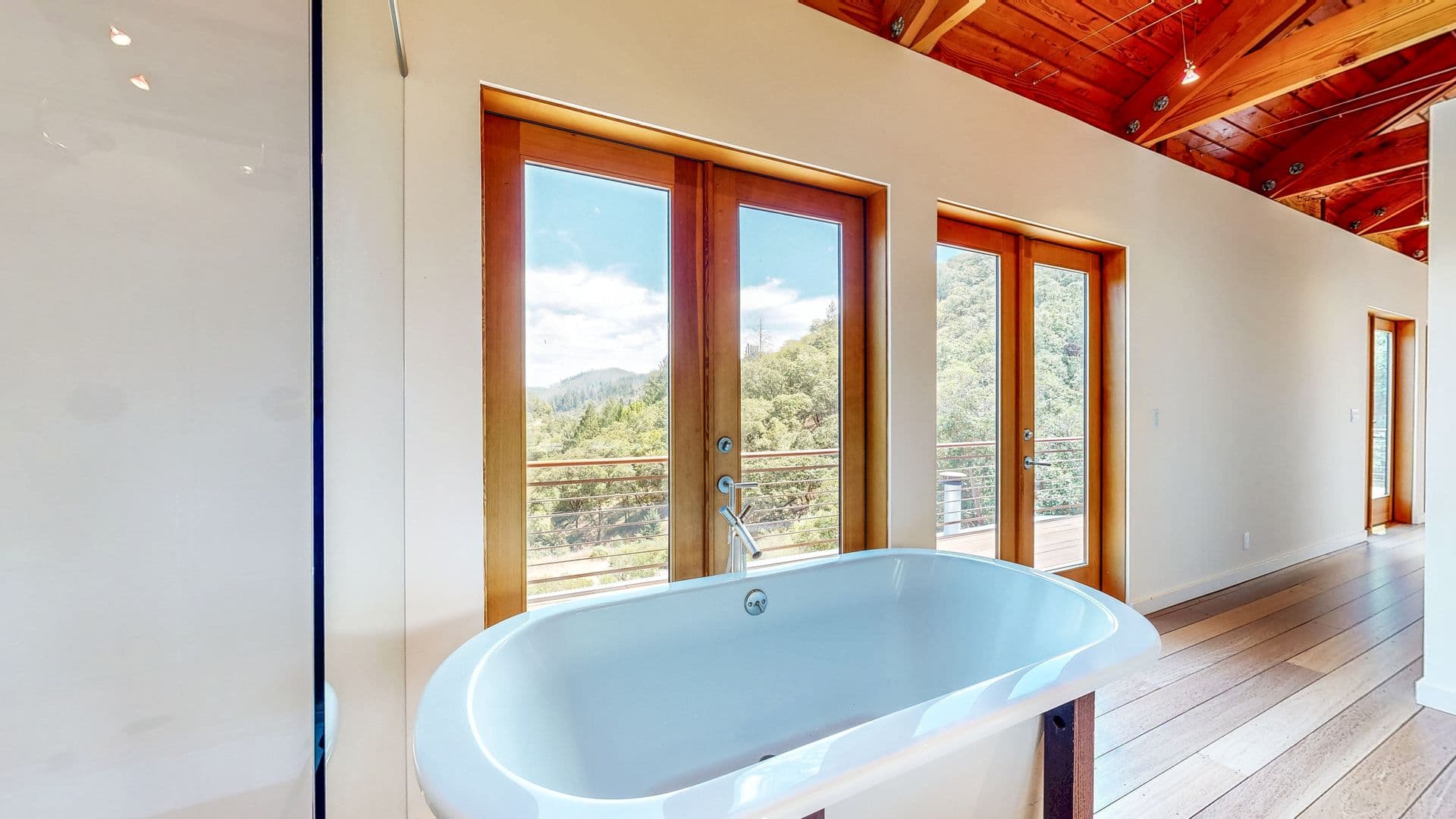 Santa Rosa House: 812 Leslie Creek Lane