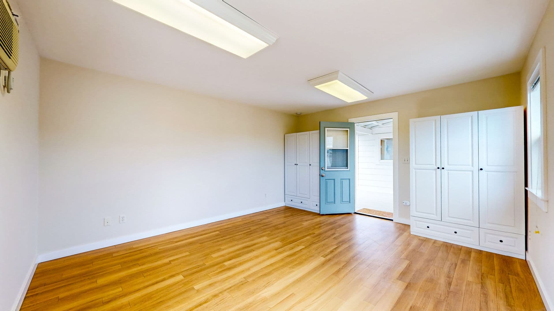 St Helena Apartment: 871 Dowdell Ln,