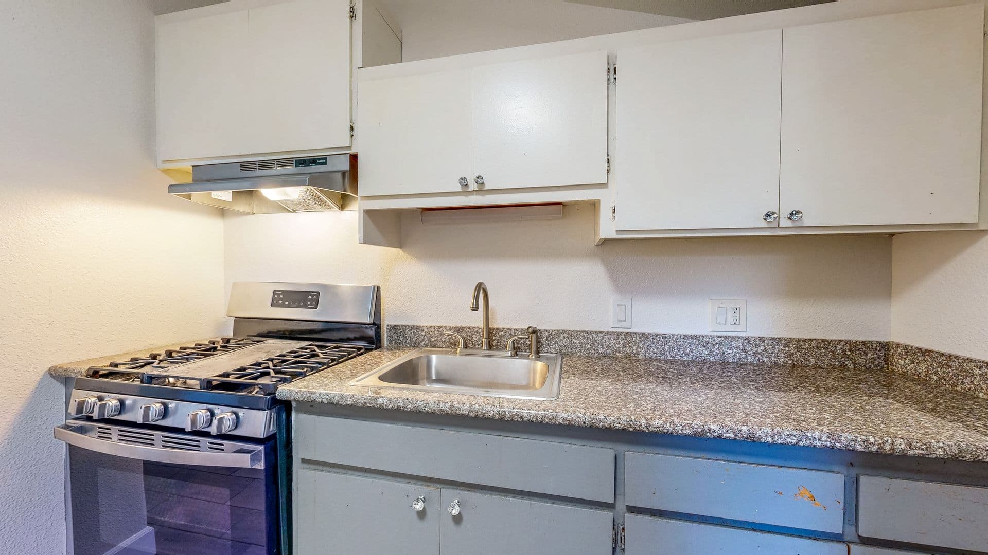 Healdsburg Apartment: 425 North Street -House