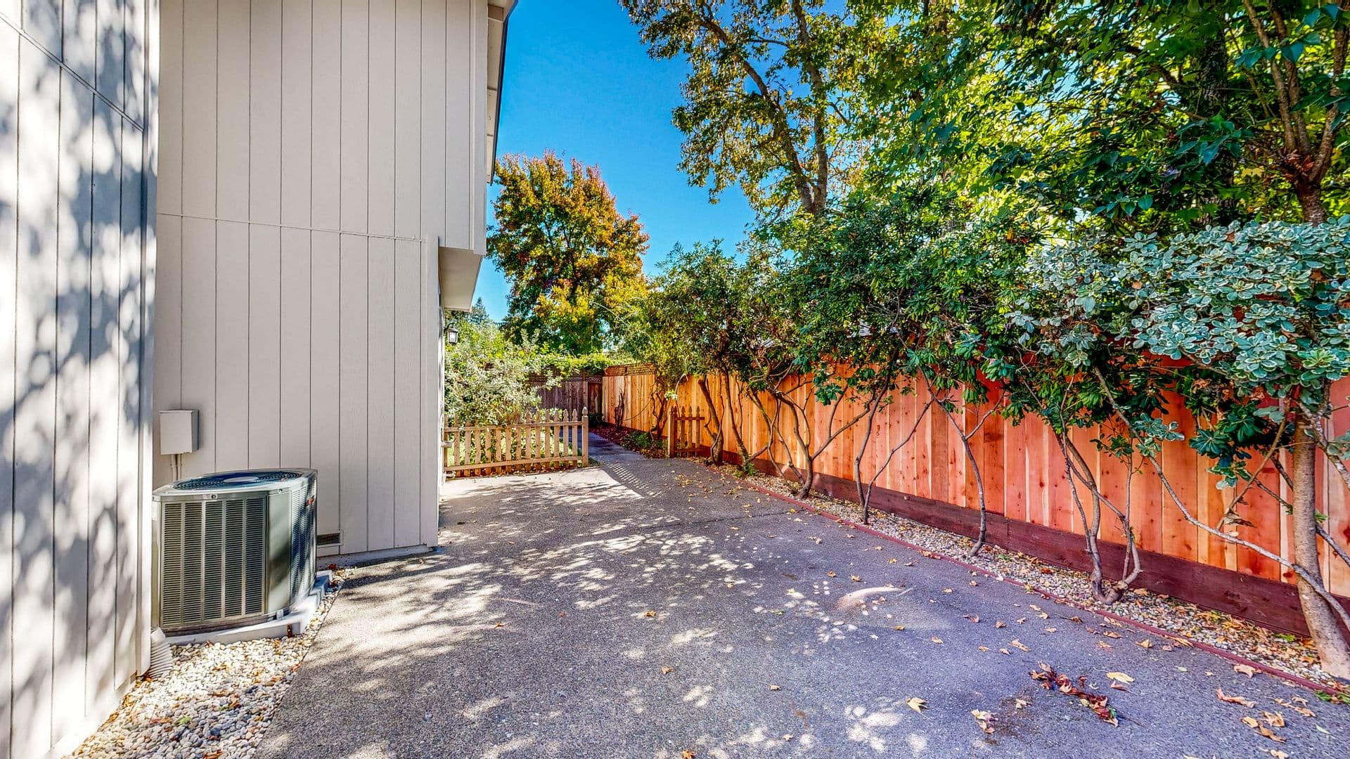 Santa Rosa House: 2266 Coventry court