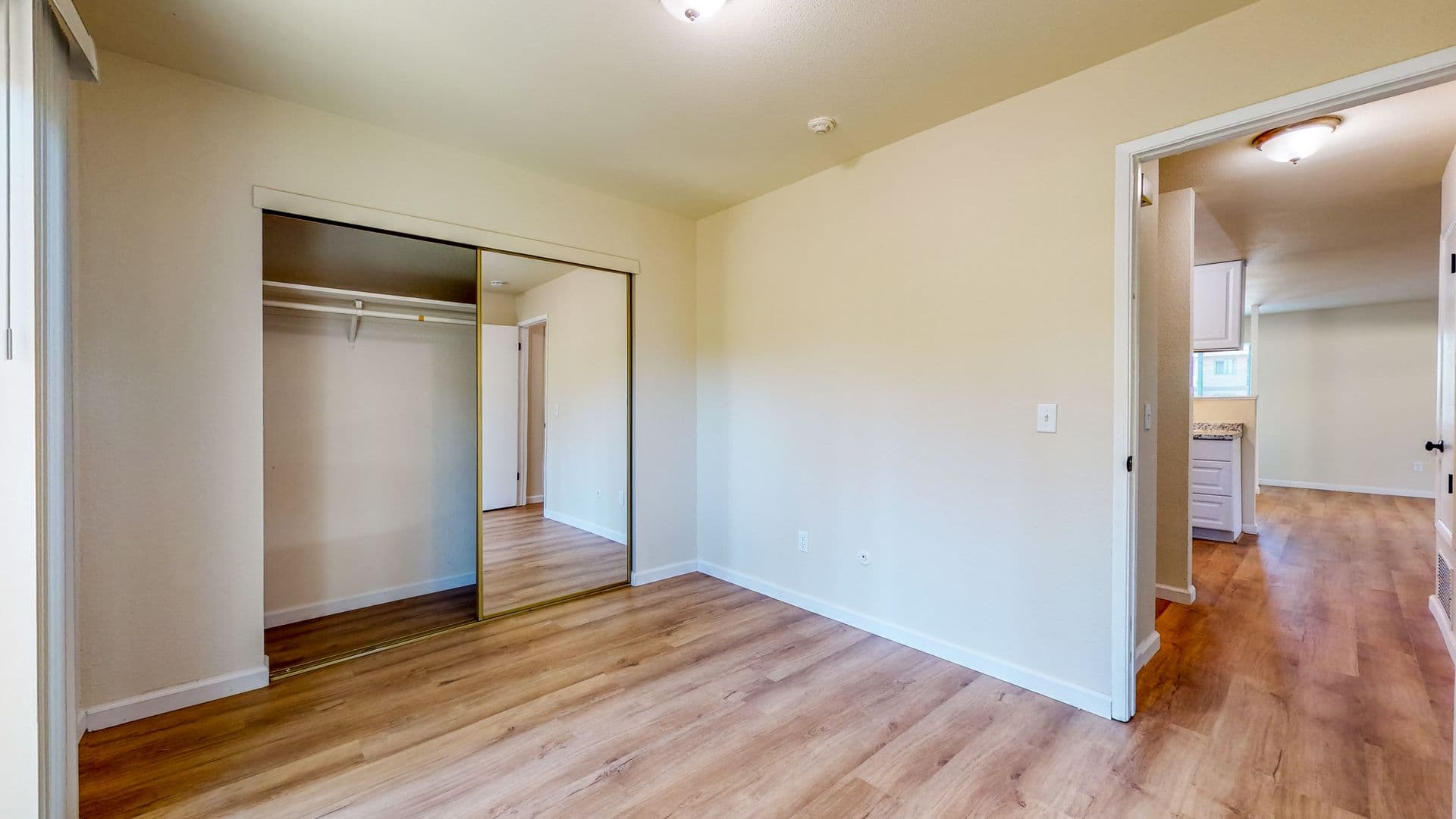 Santa Rosa Apartment: 2366 Heidi Place