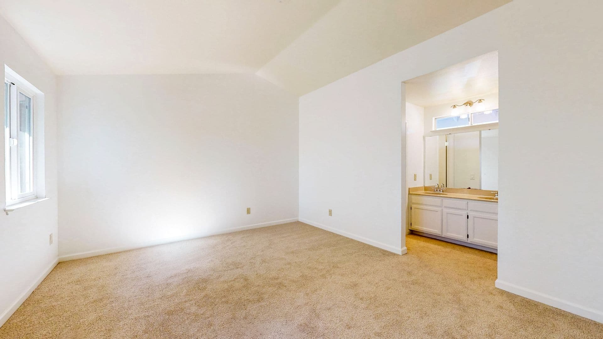 Santa Rosa House: 2266 Coventry court