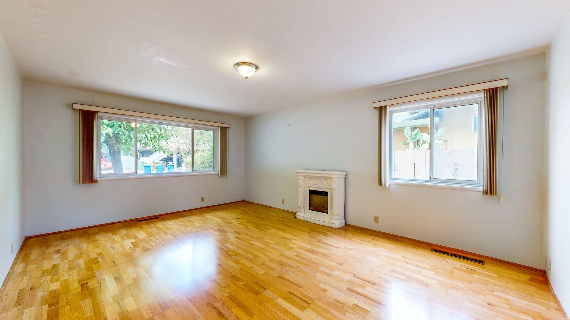 Calistoga House: 1426 3rd St,